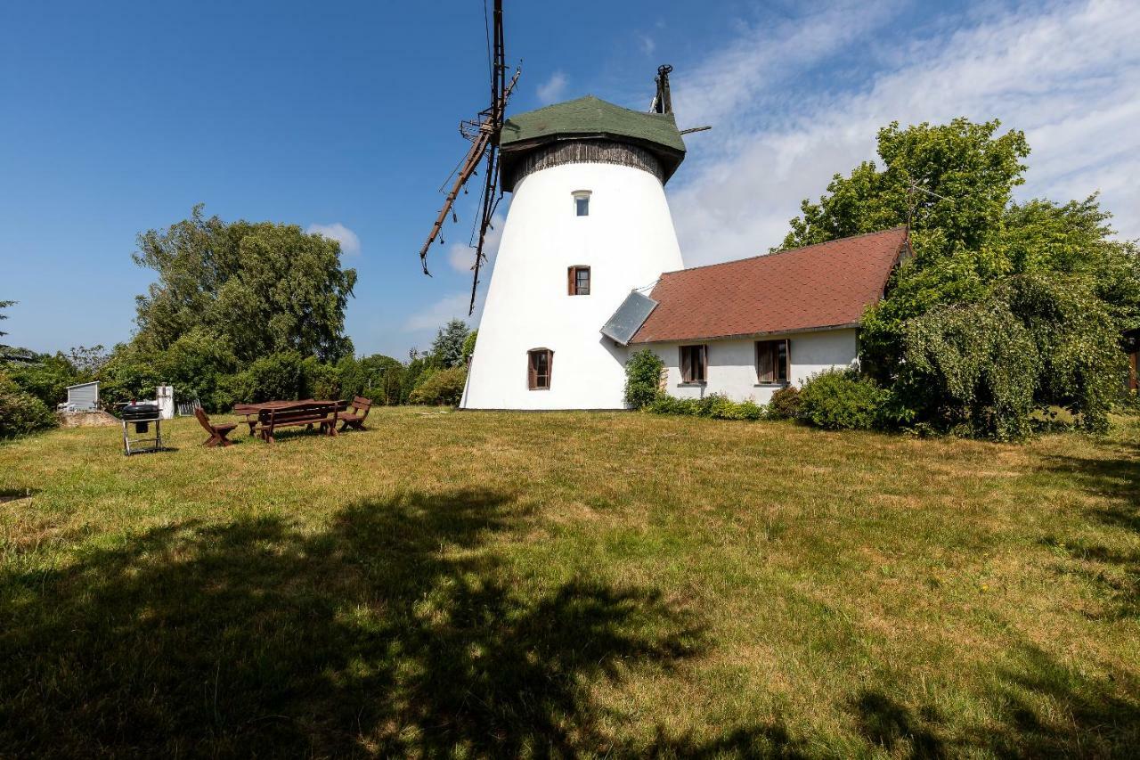 Windmill Vacation Home In Ledzin Near Baltic Sea Niechorze Exterior photo